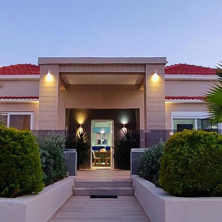 Stalós Luxury Villa Eva-Mari With Jacuzzi, 50M From The Beach מראה חיצוני תמונה