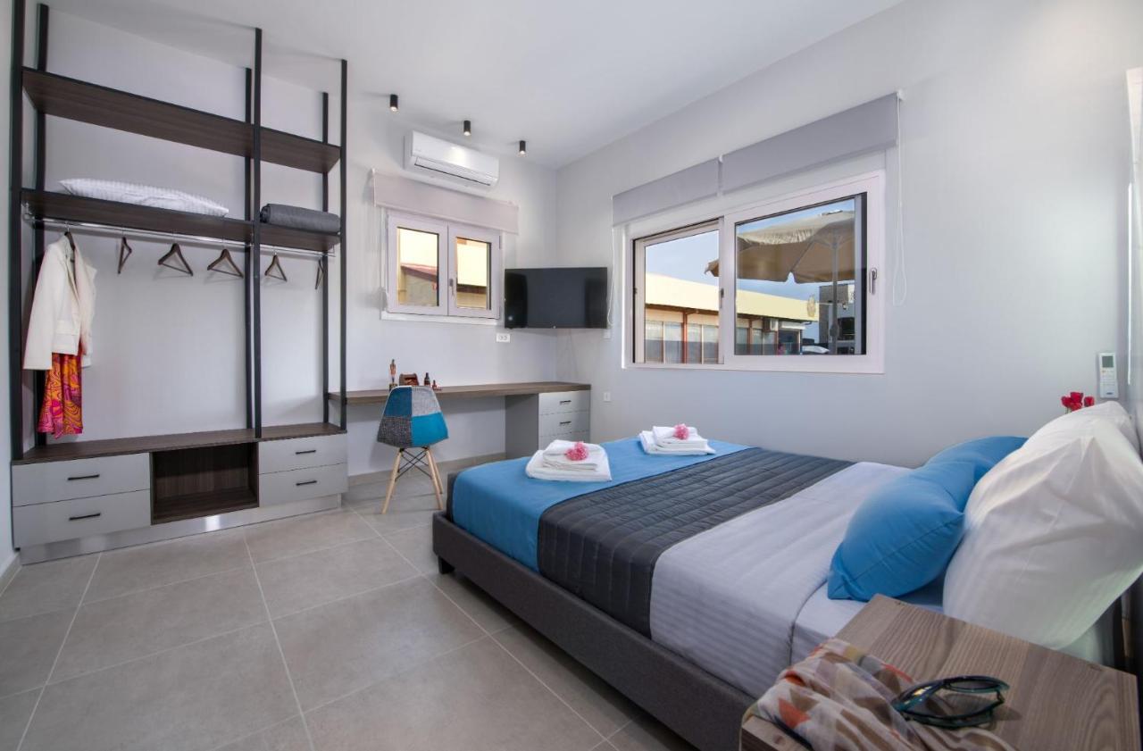 Stalós Luxury Villa Eva-Mari With Jacuzzi, 50M From The Beach מראה חיצוני תמונה