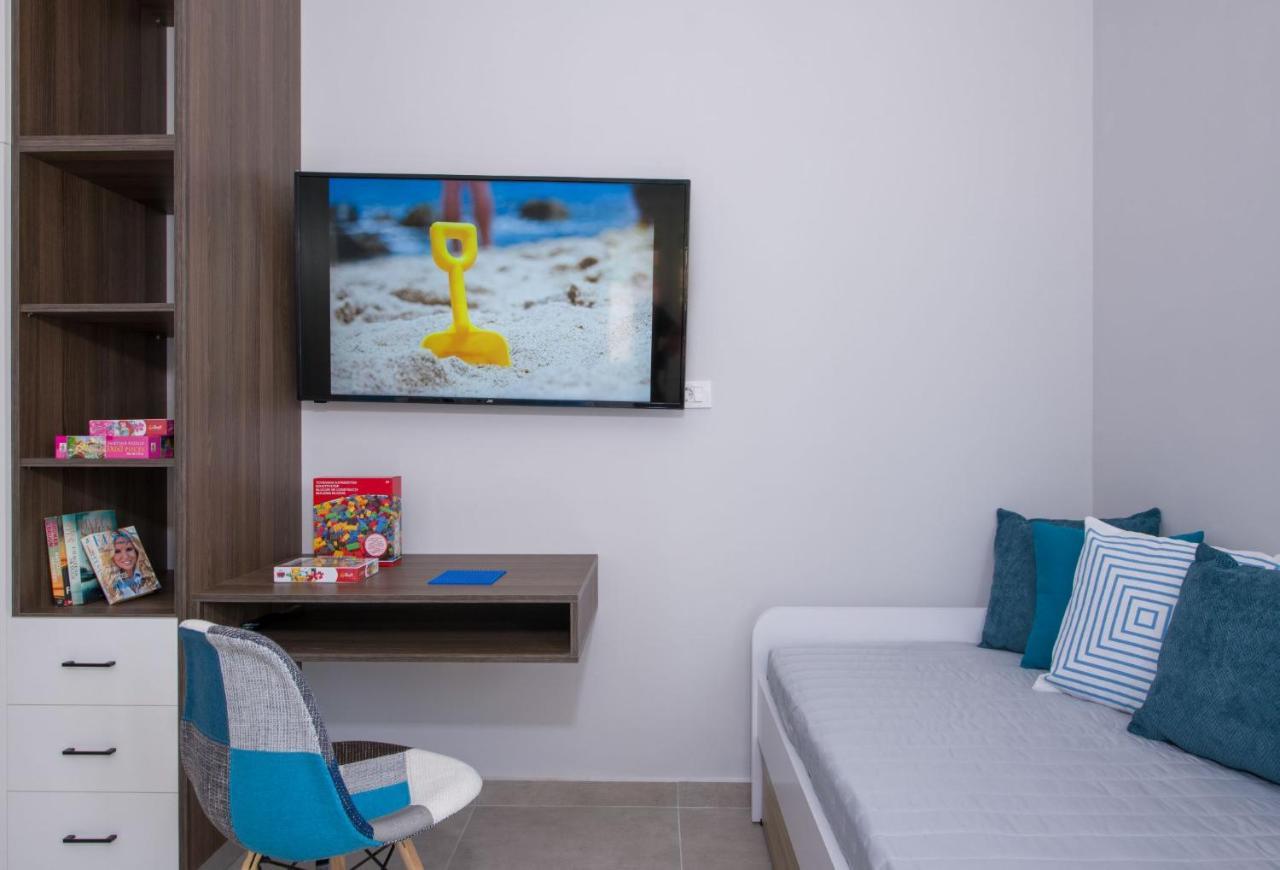Stalós Luxury Villa Eva-Mari With Jacuzzi, 50M From The Beach מראה חיצוני תמונה