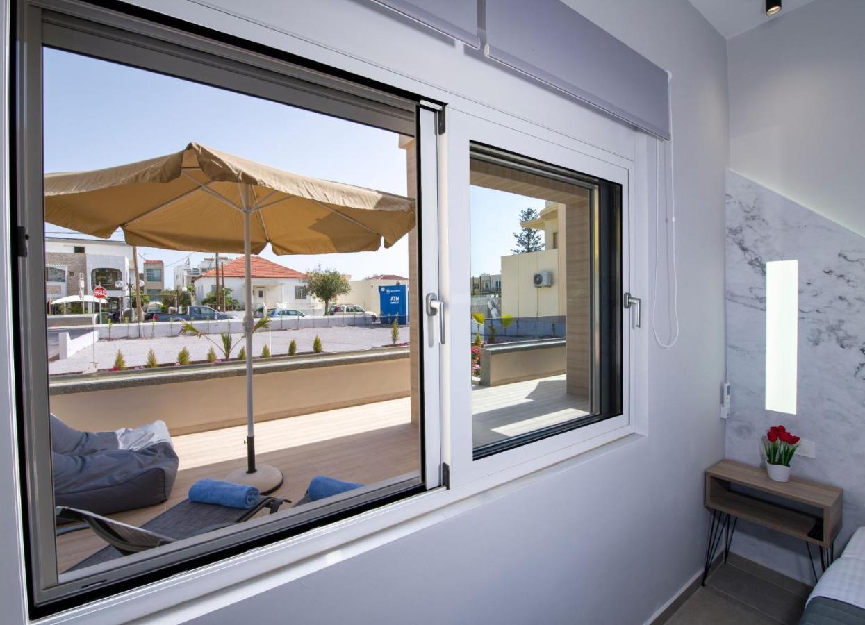 Stalós Luxury Villa Eva-Mari With Jacuzzi, 50M From The Beach מראה חיצוני תמונה