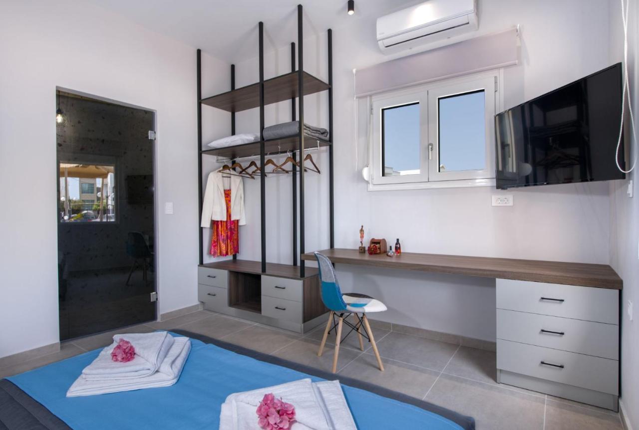 Stalós Luxury Villa Eva-Mari With Jacuzzi, 50M From The Beach מראה חיצוני תמונה