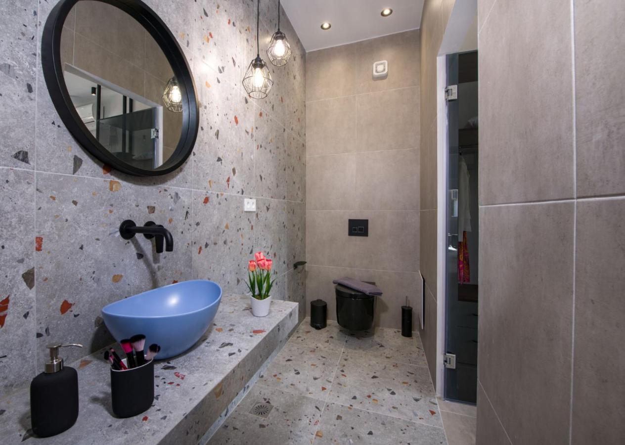 Stalós Luxury Villa Eva-Mari With Jacuzzi, 50M From The Beach מראה חיצוני תמונה