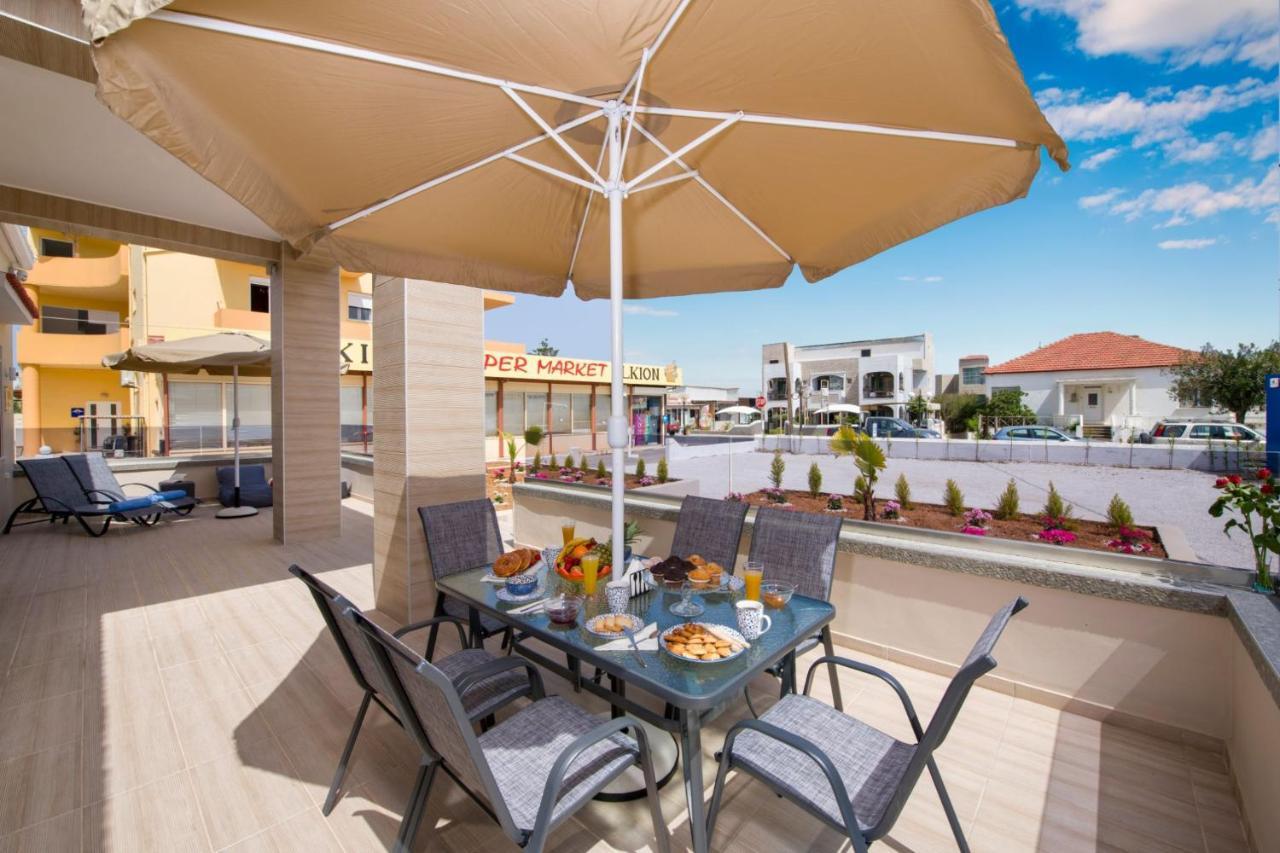 Stalós Luxury Villa Eva-Mari With Jacuzzi, 50M From The Beach מראה חיצוני תמונה