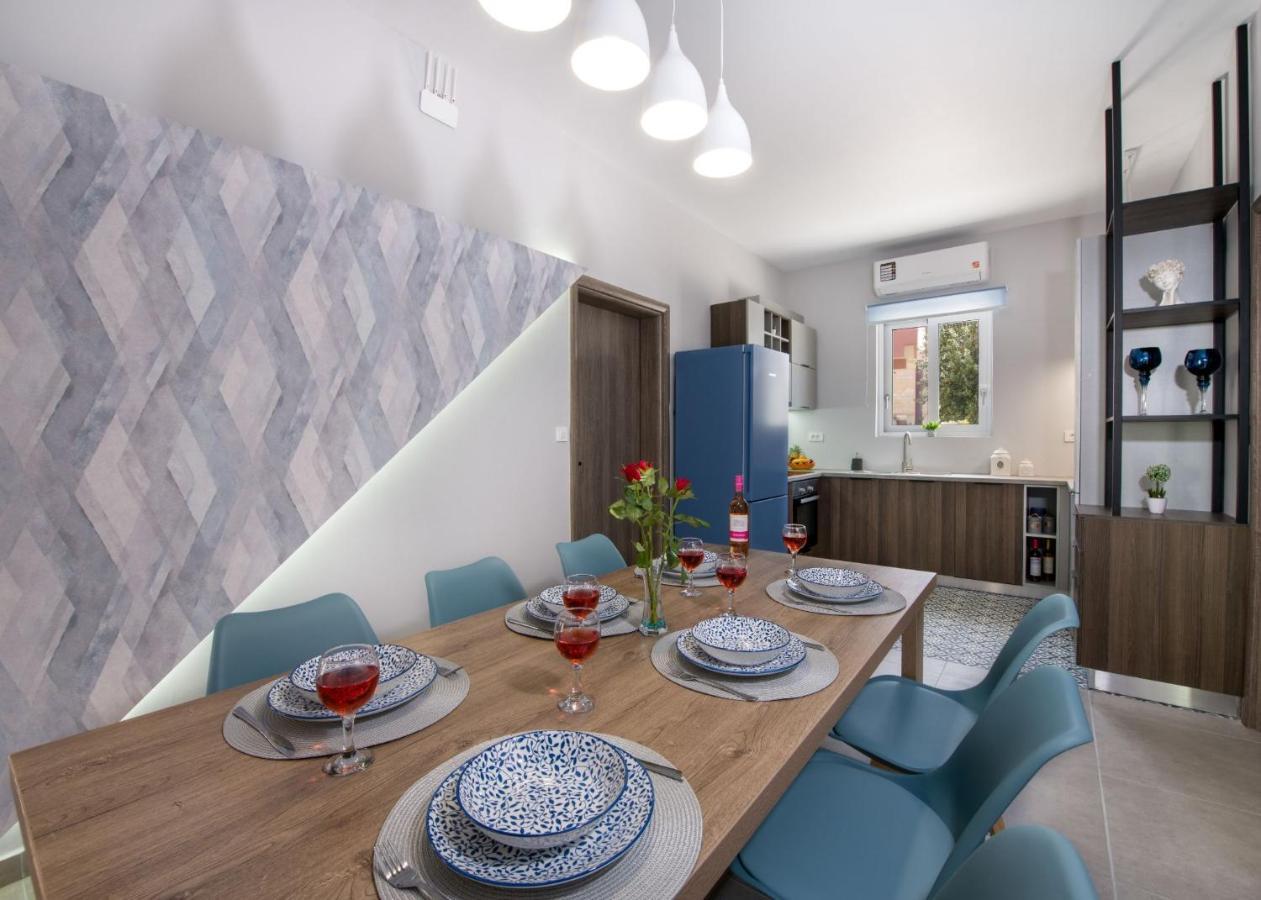 Stalós Luxury Villa Eva-Mari With Jacuzzi, 50M From The Beach מראה חיצוני תמונה