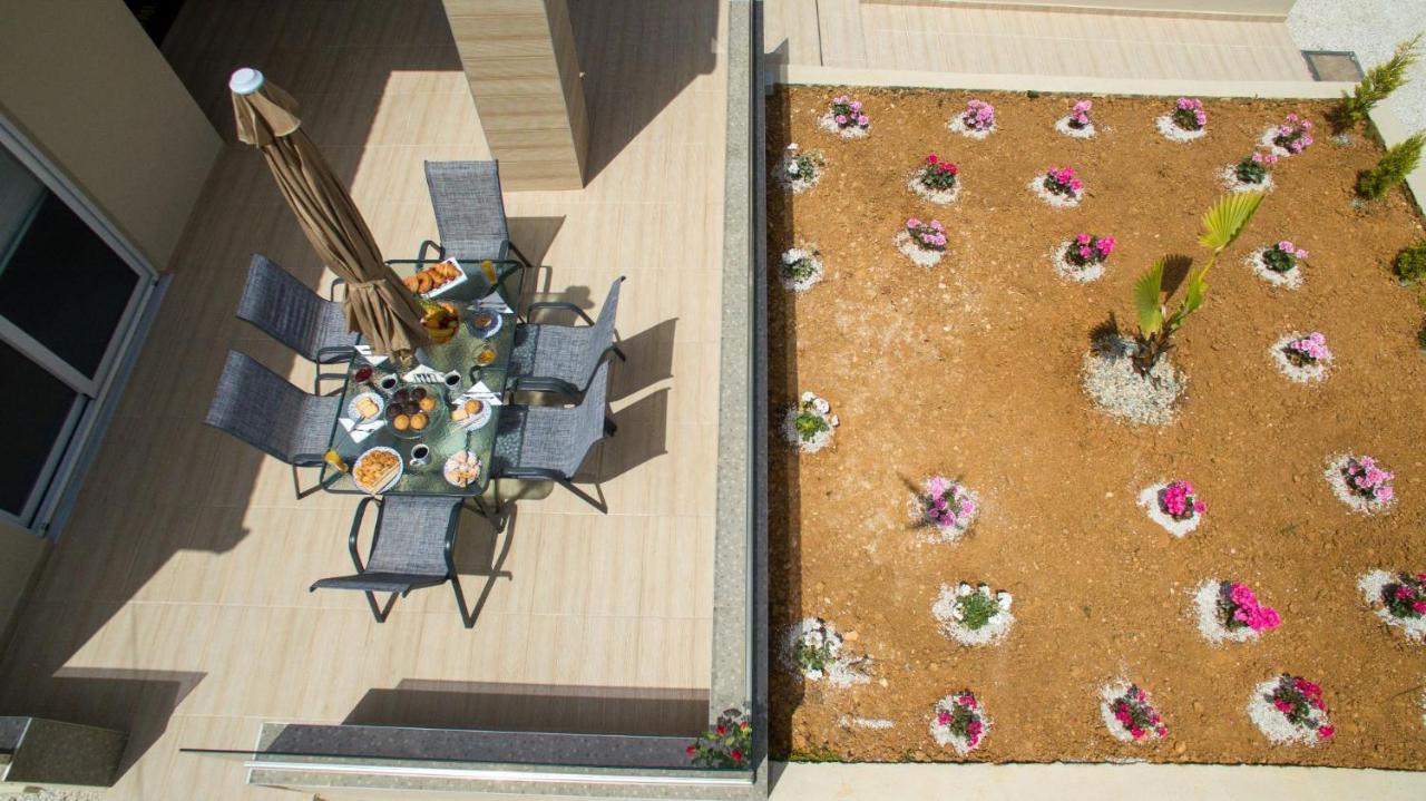 Stalós Luxury Villa Eva-Mari With Jacuzzi, 50M From The Beach מראה חיצוני תמונה