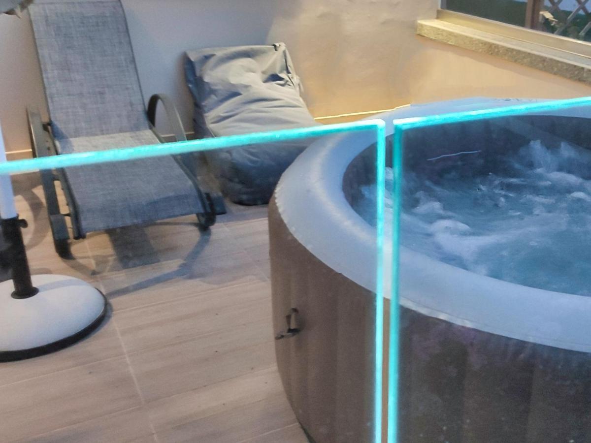 Stalós Luxury Villa Eva-Mari With Jacuzzi, 50M From The Beach מראה חיצוני תמונה