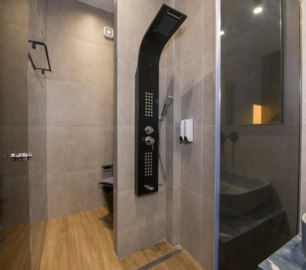 Stalós Luxury Villa Eva-Mari With Jacuzzi, 50M From The Beach מראה חיצוני תמונה